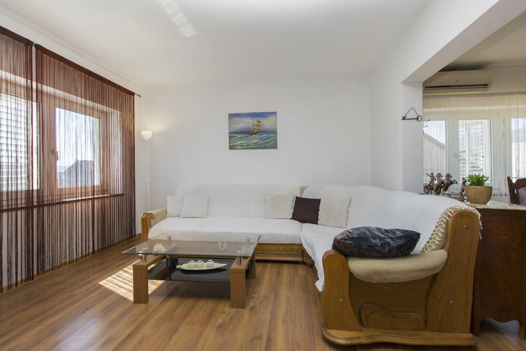 Barun Apartments Kaštela 外观 照片